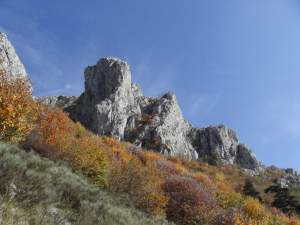 Xtrallusion photo library of independent, self-guided walking and sightseeing holidays in Italy. Pictures, images, photos and photographs taken along the way of this 1-day walking itinerary, to give you a visual impression of the day's walk.